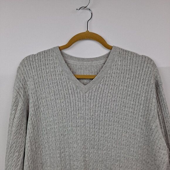 Banana Republic Mens V neck sweater  NWOT - Picture 1 of 7